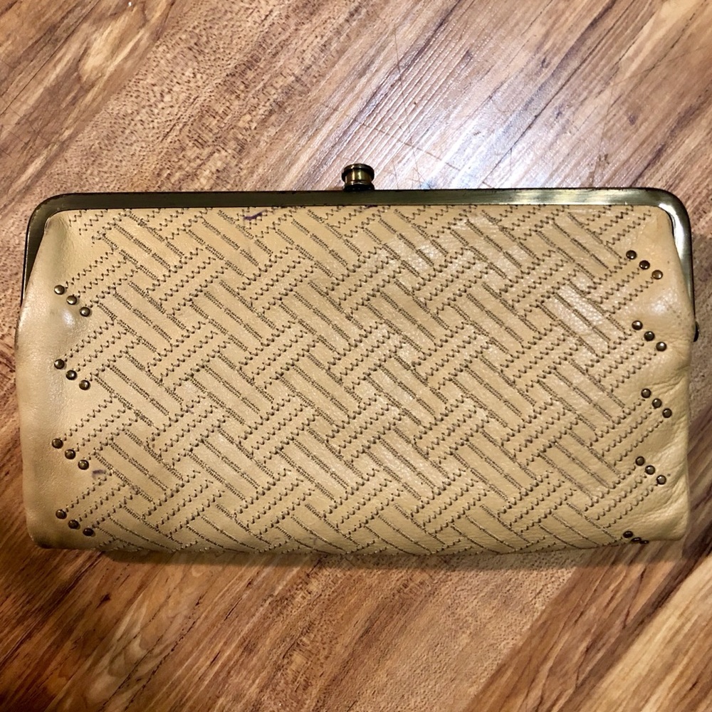 Hobo Clutch